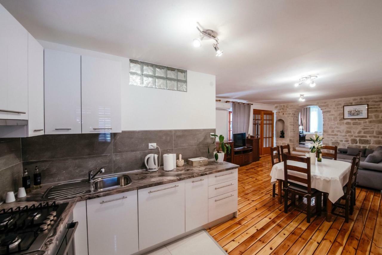 Apartamento Heart Of Town Zadar Exterior foto