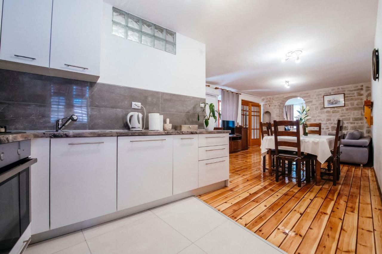 Apartamento Heart Of Town Zadar Exterior foto